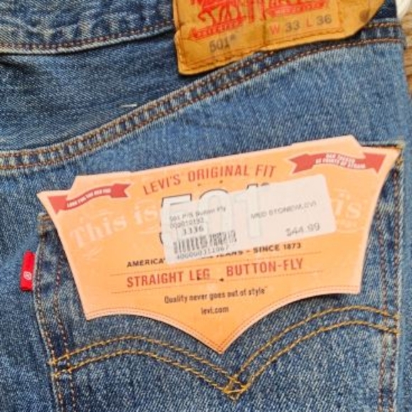 NWTS Levi 501 Classic Mens 33x36 stone washed, straight leg, button closure jean - Picture 5 of 7